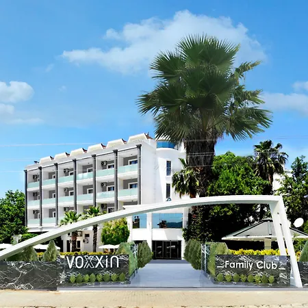 Club Troy & Hotell 2*