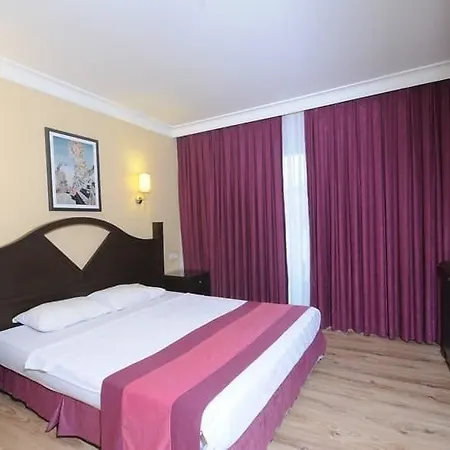Club Troy & Hotell